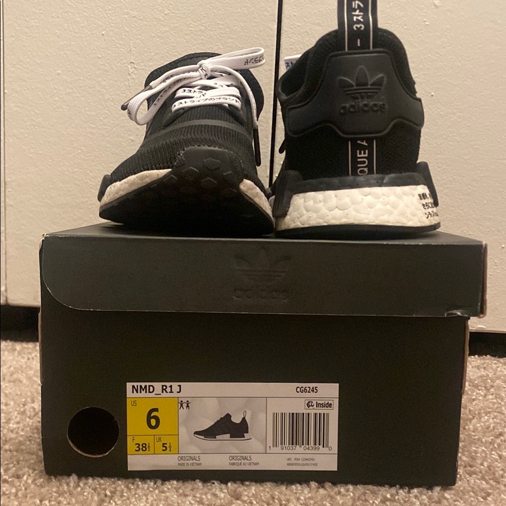 Adidas NMD_R1 Black and White Shoes